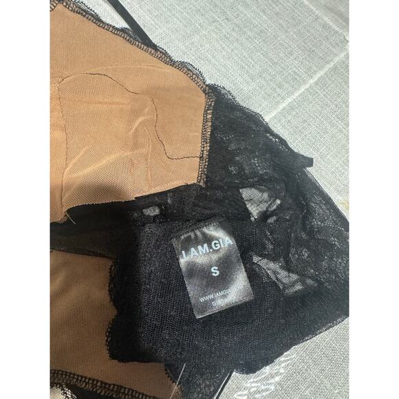 I.AM.GIA. Skye Black Lace Handkerchief Cami Size Small EUC - Picture 4 of 7